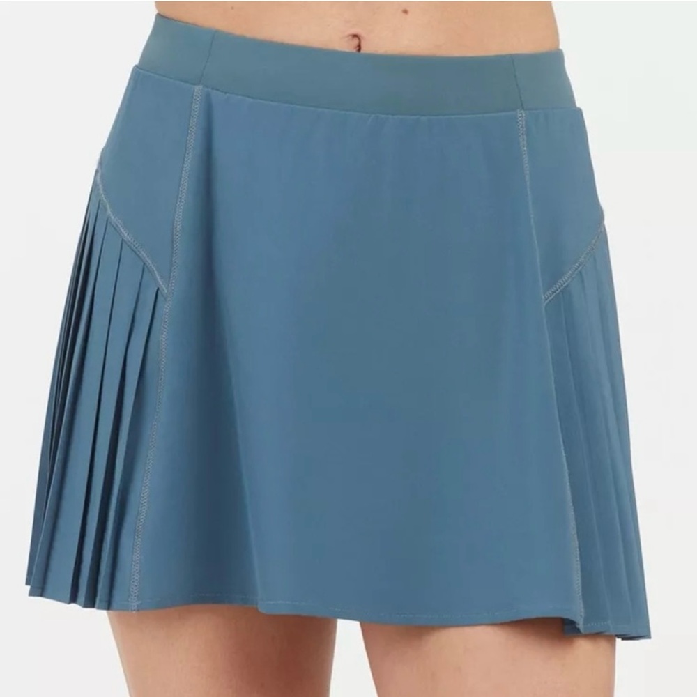 SPANX Get Moving Pleated Skort